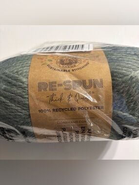 Lion Brand Re-Spun Thick & Quick 100% Recycled Polyester Yarn - Spruce